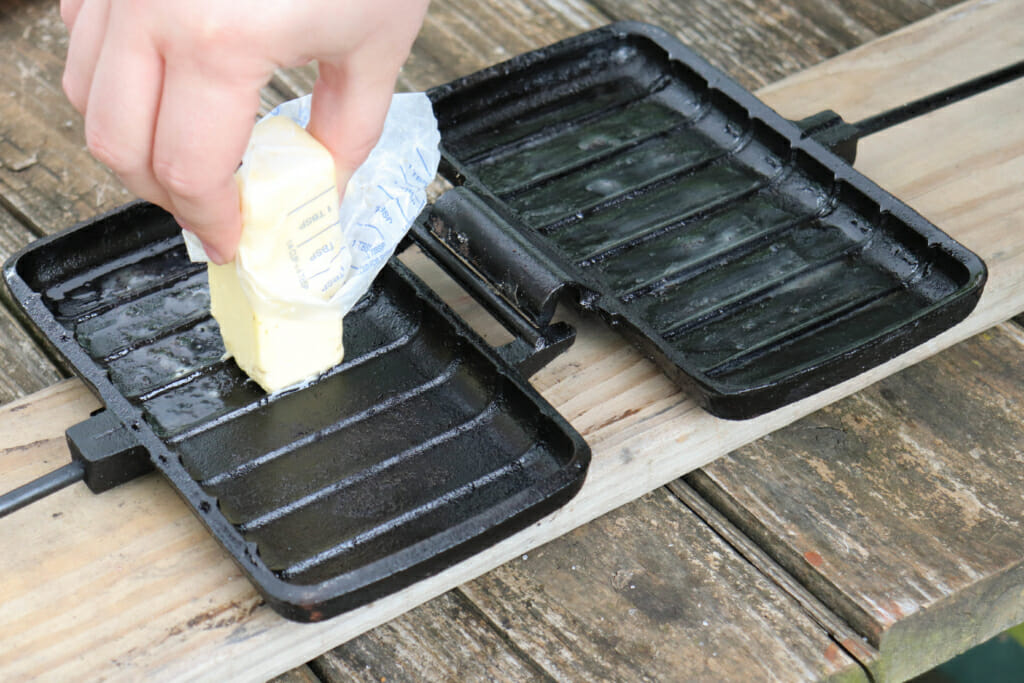 Mountain Pie Maker, Cast Iron - Waffle